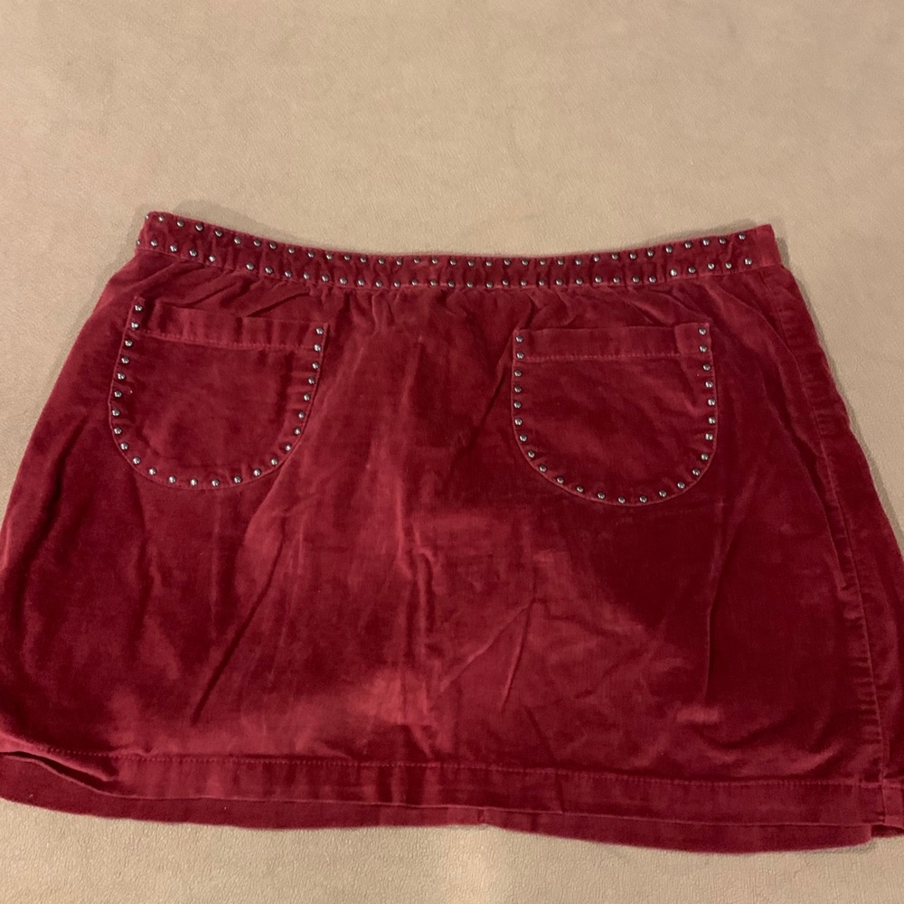 Mossimo burgundy skirt